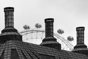 a glimpse of the London Eye